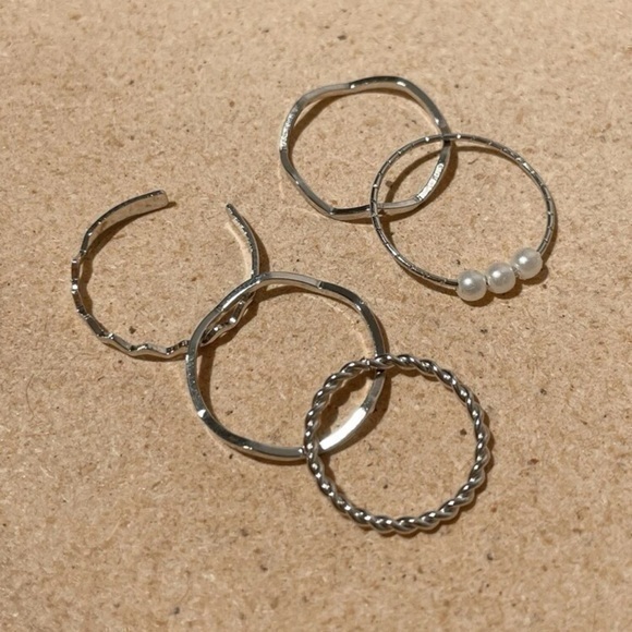 5 pcs Faux Pearl Textured Ring Set Silver Plated - Picture 7 of 13
